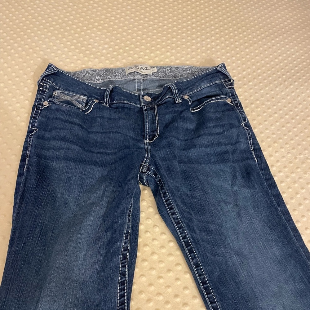 ARIAT - Picture 2 of 5